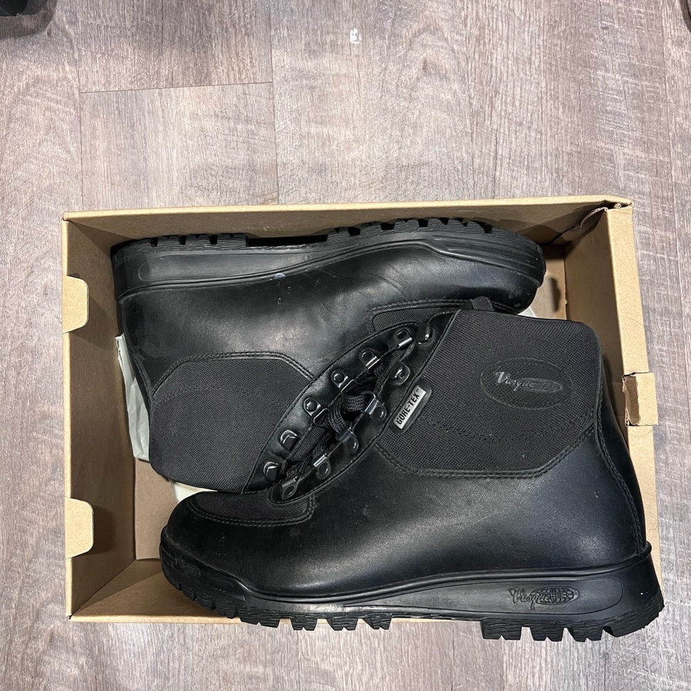 Vasque boots size 7.5 very good condition